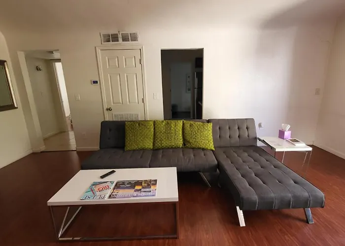U1 - Entire 2 Bedroom Apt In Dt Phx With Pkg